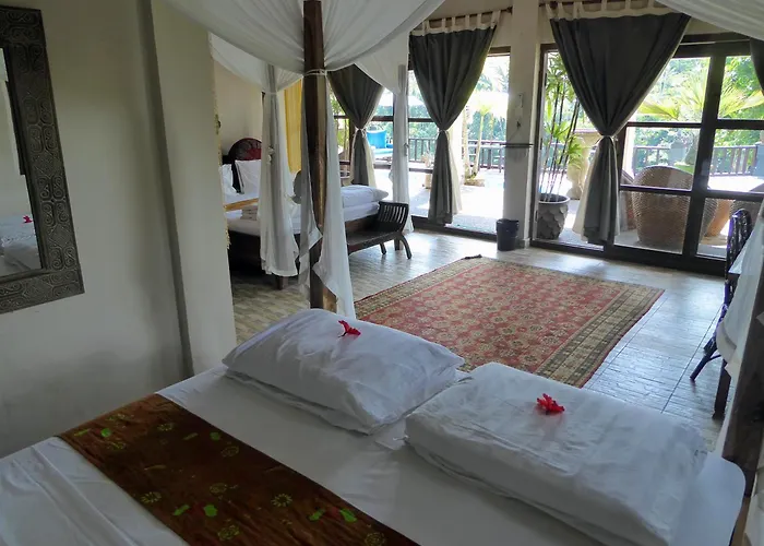 Villa Kalisat Resort